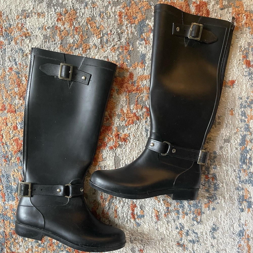 Black Rain Boots